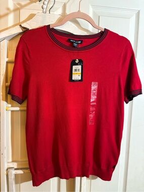 NEW Nautica Short-Sleeve Crewneck Shirt - Red